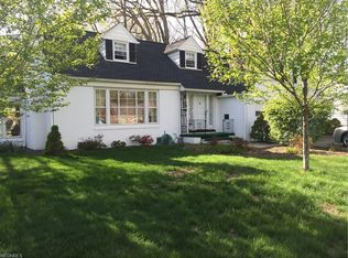 4740 W 210th St, Fairview Park, OH