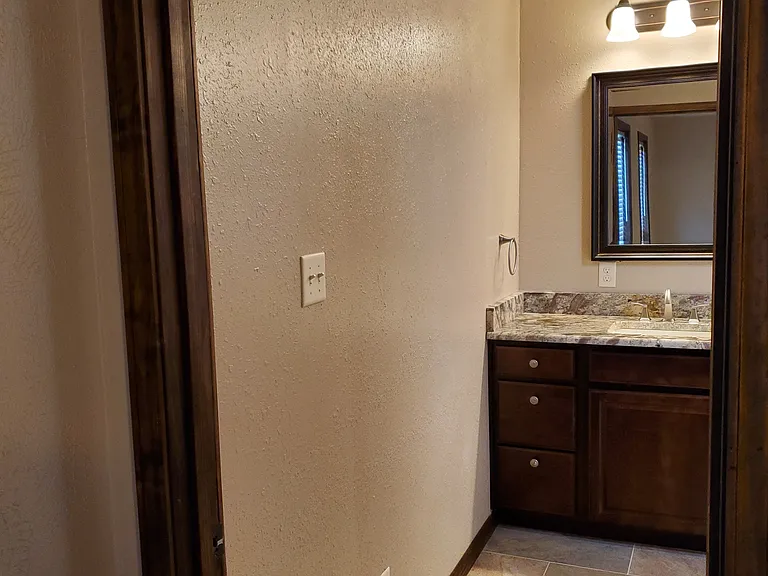 103 Sherry Dr — Photo 15