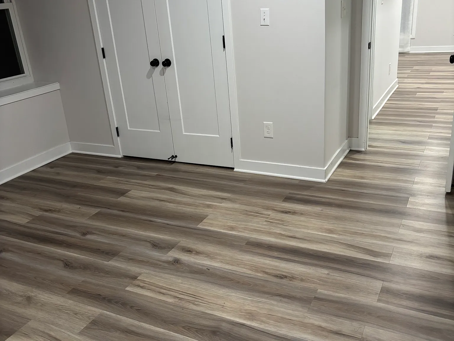 2 bed, 850 sqft, $2,200 — Photo 4