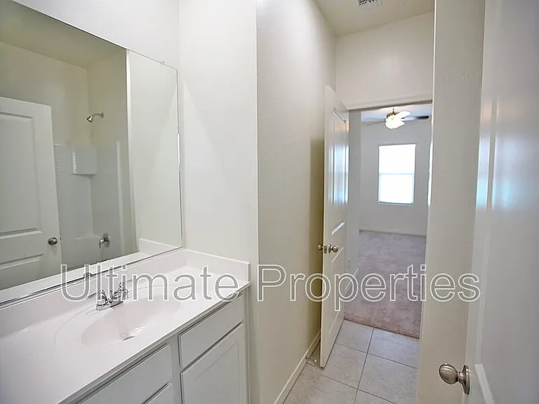 5923 N 200th Ave — Photo 6