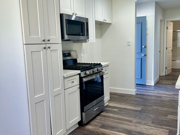 240 E Taft Ave APT 34