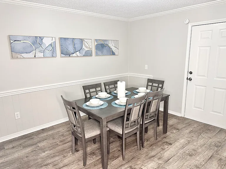 2312 River Oaks Blvd — Photo 5