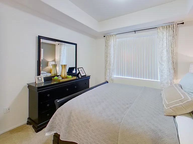 Avila Apartment Homes — Photo 43