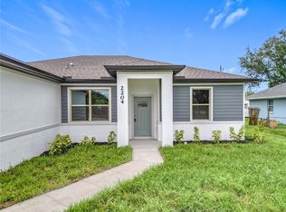 8867 Wawana Rd, North Port, FL 34287