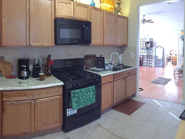 Shakespeare Apartments — Photo 20