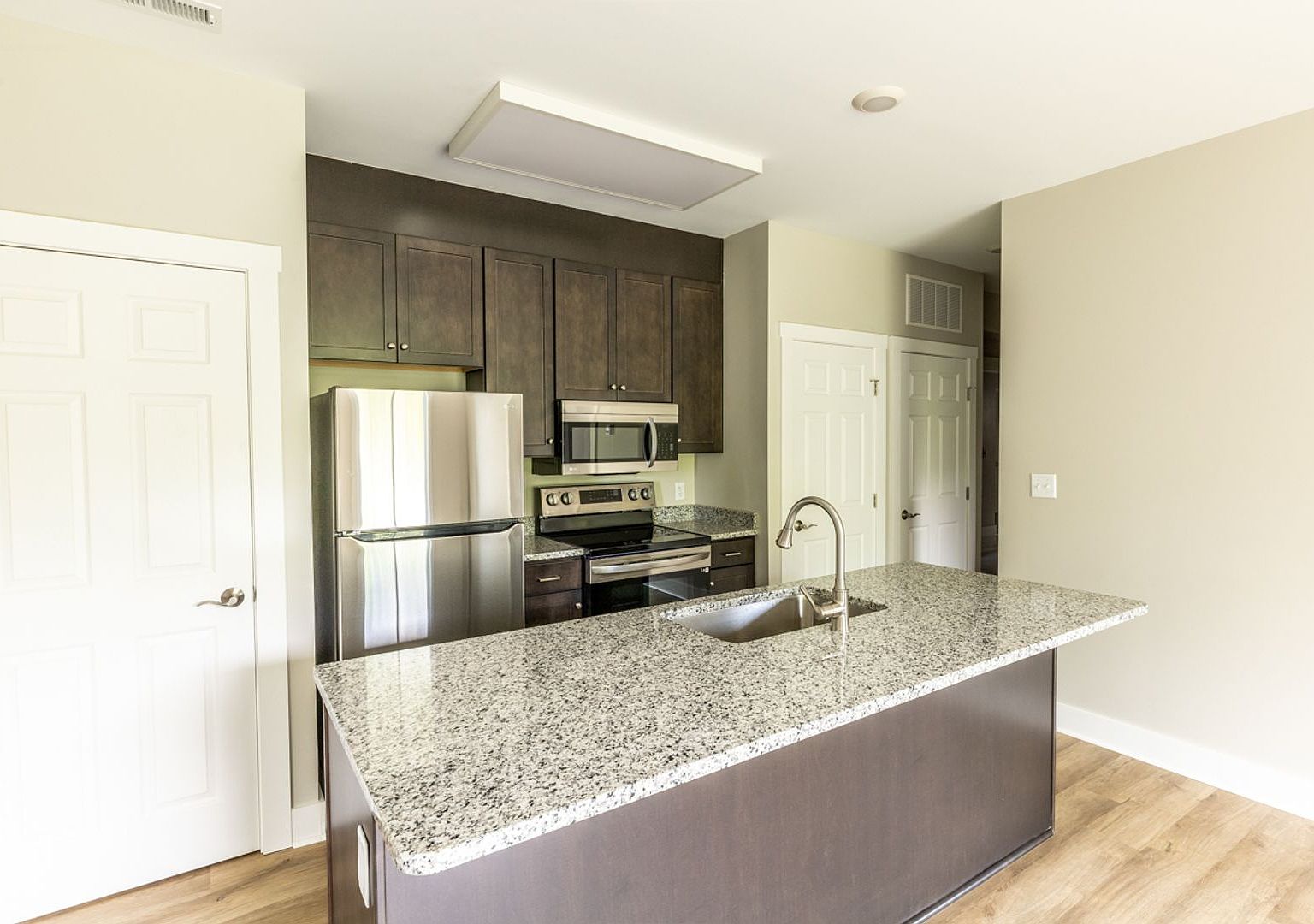 1201 Druid Ave #105, Charlottesville, VA 22902 | Zillow