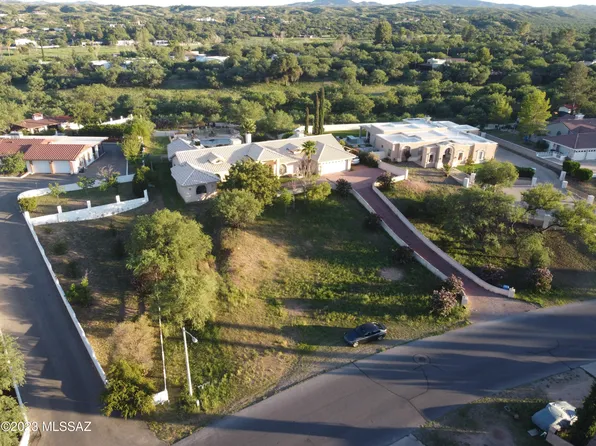 1555 W Fairway Dr, Nogales, AZ 85621