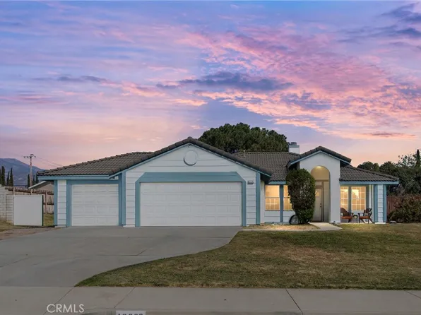 12329 Paradise Ln, Yucaipa, CA 92399