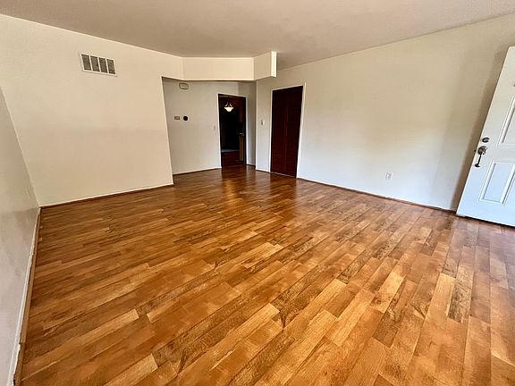 4th image of 14333 Weier Dr