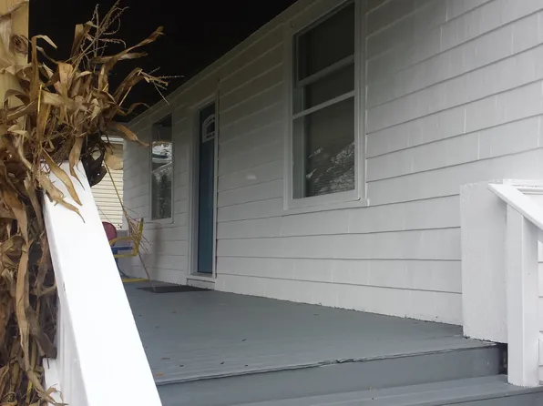 394 Mercer Rd, Greenville, PA 16125