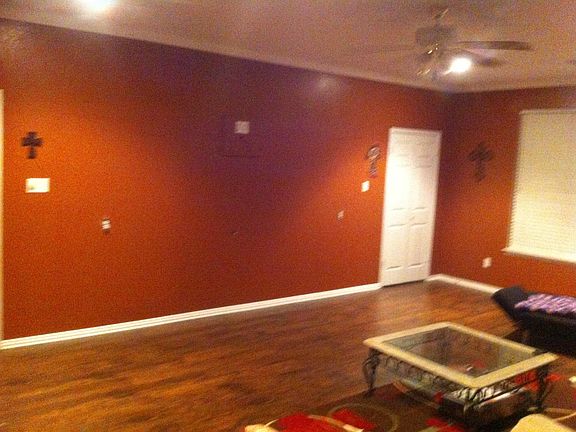 4th image of 625 Crawshaw Ln