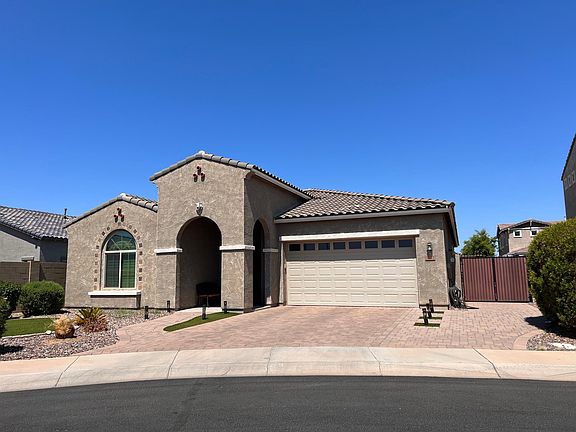3rd image of 4112 E Zion Pl