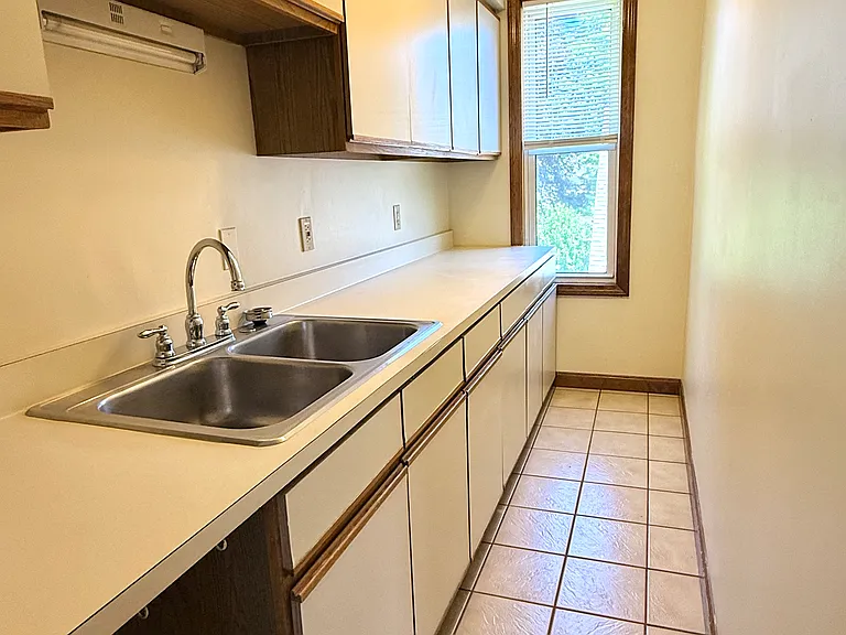 132 Coburn Ave #3 — Photo 6