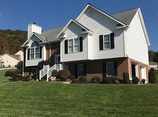 428 Brandon Dr, Bluefield, VA 24605