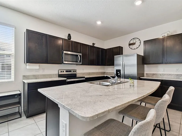 2880 Evergreen Elm Pass — Photo 9