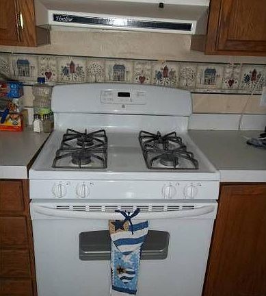 Stove 2 yrs old