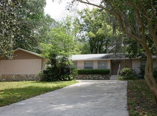 609 NW 98th St, Gainesville, FL 32607