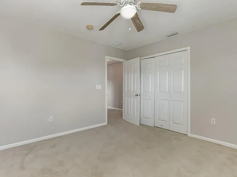 1412 Dunns Lake Dr — Photo 4