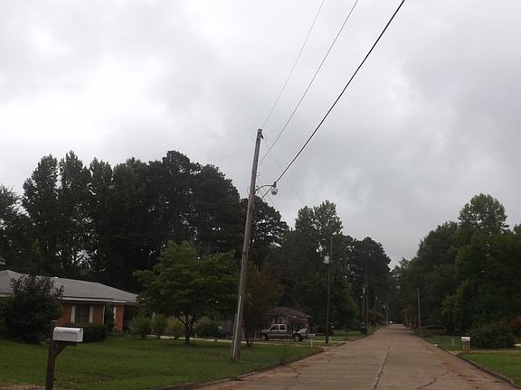 5th image of 2846 Sylvia St