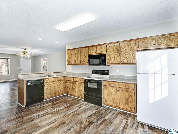 3rd image of 128 County Road 564