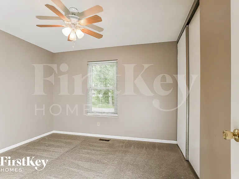 307 W Sunny Hill Blvd — Photo 11