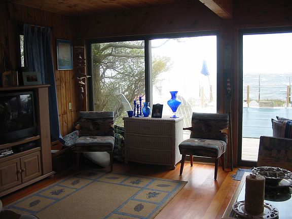 5th image of 248 Bayview Walk