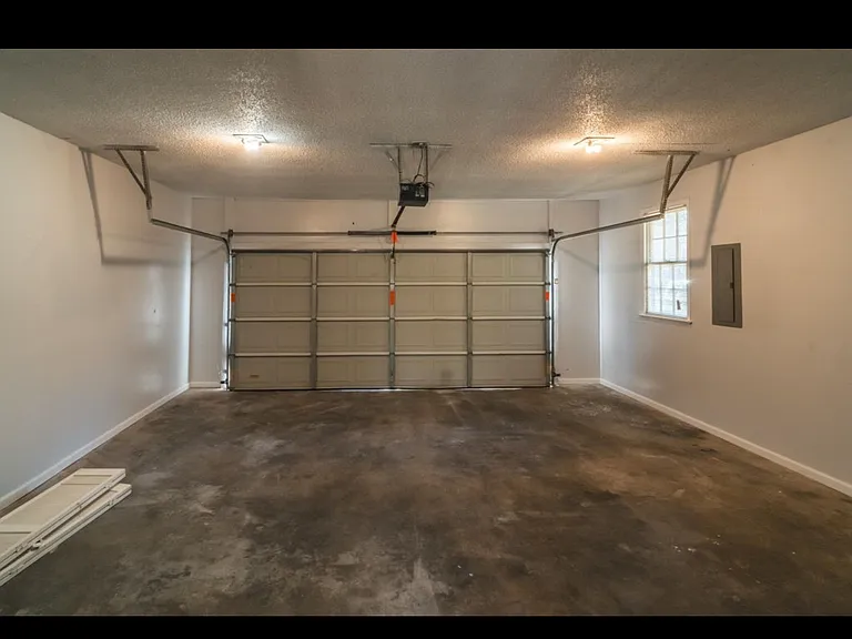 296 Monticello Pl — Photo 15