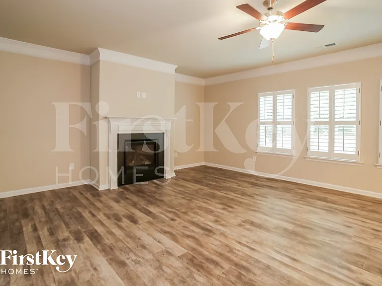 119 Prescott Dr — Photo 2