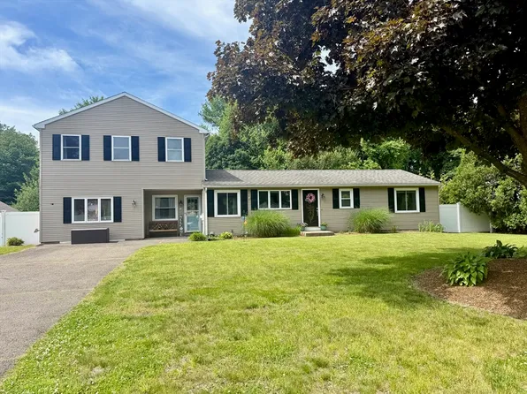11 High Meadow Rd, Agawam, MA 01001