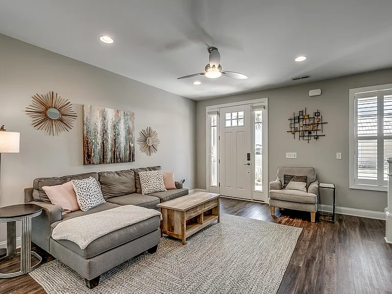 5204 Sea Coral Way — Photo 7