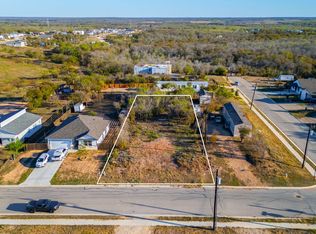 105 Agave Azul Cv, Dale, TX 78616