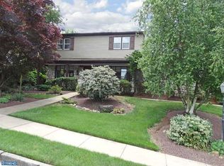 220 Kirk Dr, Huntingdon Valley, PA 19006
