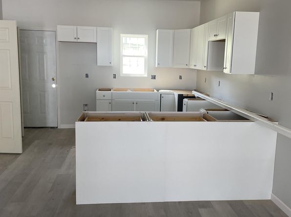 1080 Packing House Rd #12