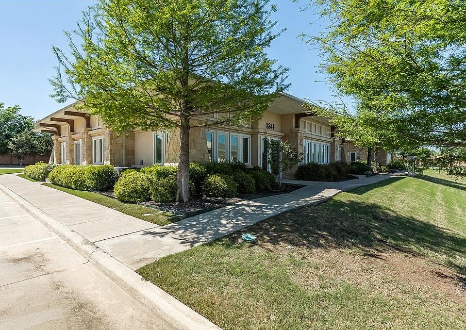 1st image of 8841 Davis Blvd Ste 200