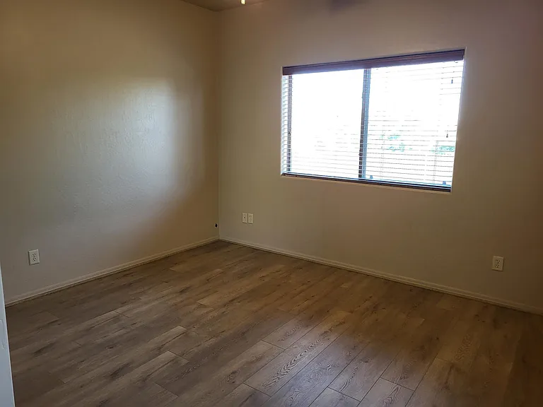 995 Piedmont Ct — Photo 26