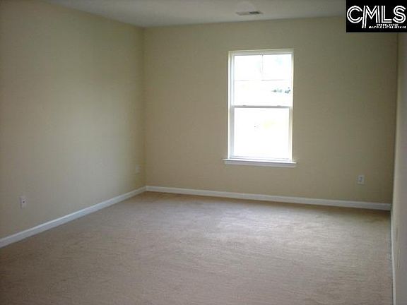 4th image of 233 Kenmore Park Dr