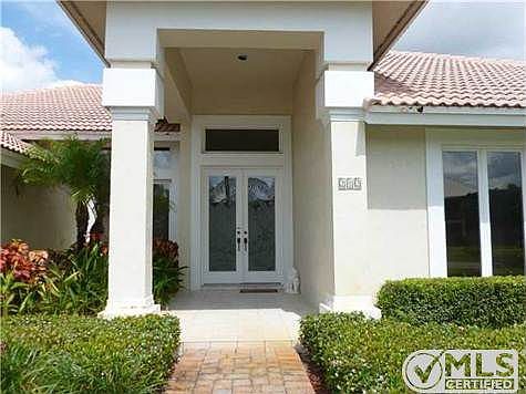2nd image of 212 SE Turtle Creek Dr