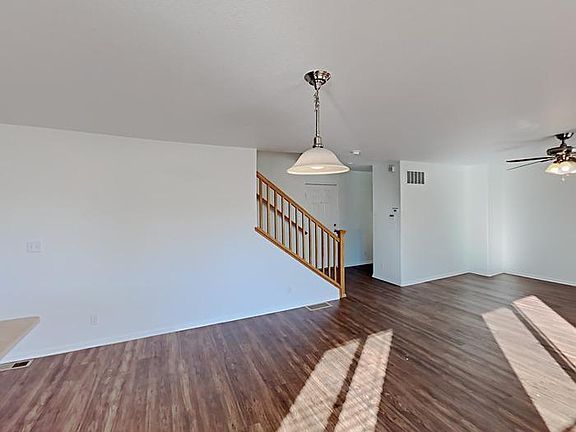 3rd image of 16191 E 53rd Pl