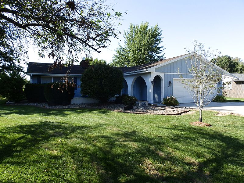 1st image of 1217 Sunset Dr