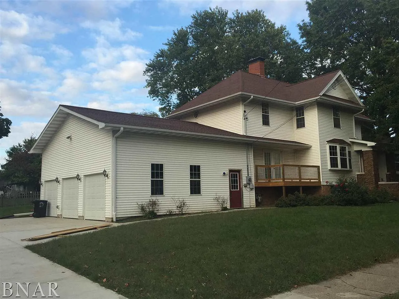 1119 Broadway photo 1