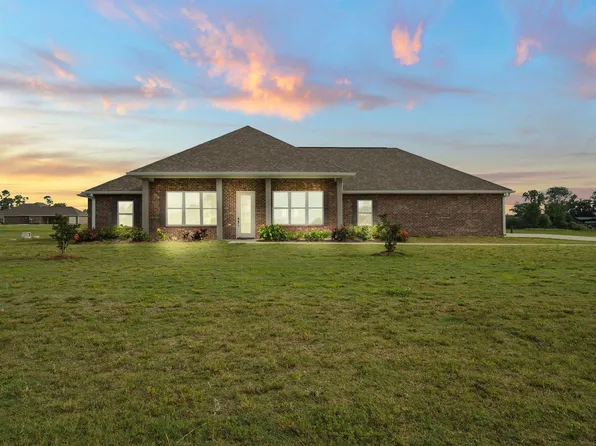 225 Liberty Dr, Leesville, LA 71446