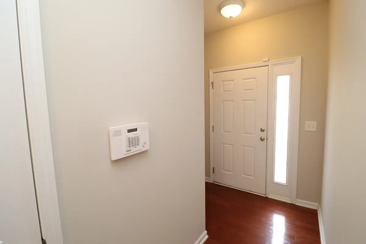 Building Photo - 110 Fanwood Ct
