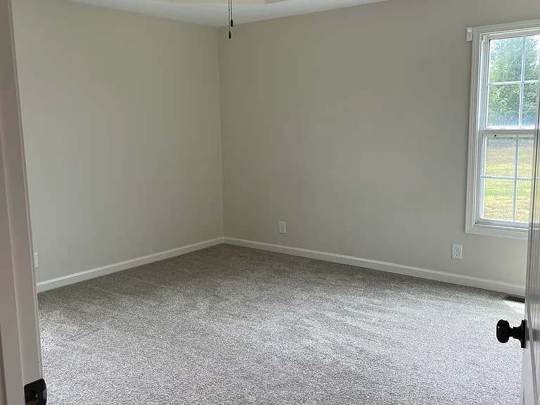 384 Johnson Dr — Photo 17