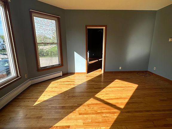 3rd image of 110 W Rollin St APT 1