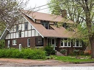 315 2nd St W, Chaska, MN 55318