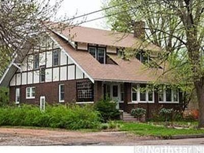 315 2nd St W, Chaska, MN, 55318