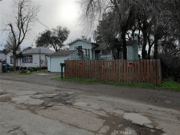 14051 Woodland Dr, Clearlake, CA 95422