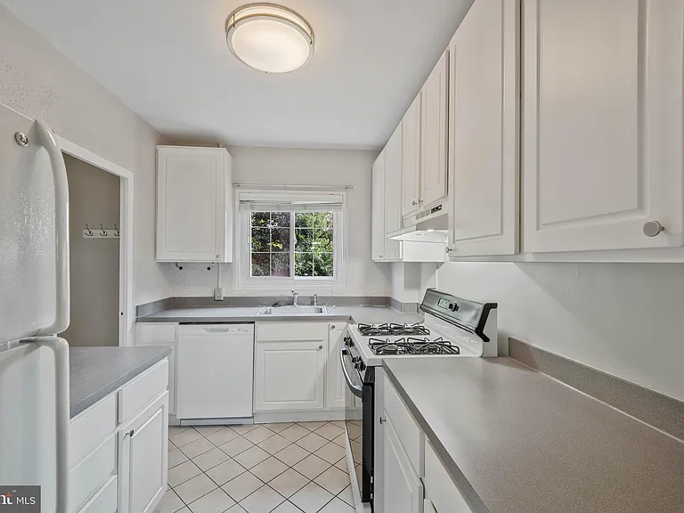 1210 Martha Custis Dr #503 — Photo 13