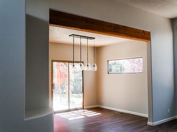 5th image of 369 La Chamisal Ln NW