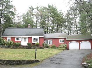 7 Wing Rd, Lynnfield, MA 01940